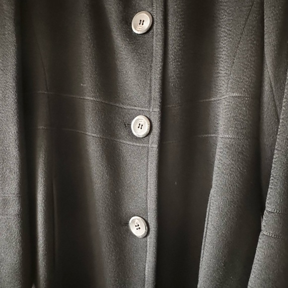 100% Cashmere Holt Renfrew Coat - Picture 9 of 10
